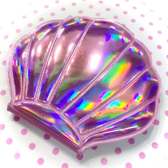 Accessories - Kawaii Pink Holographic Sea Shell Mirror Compact